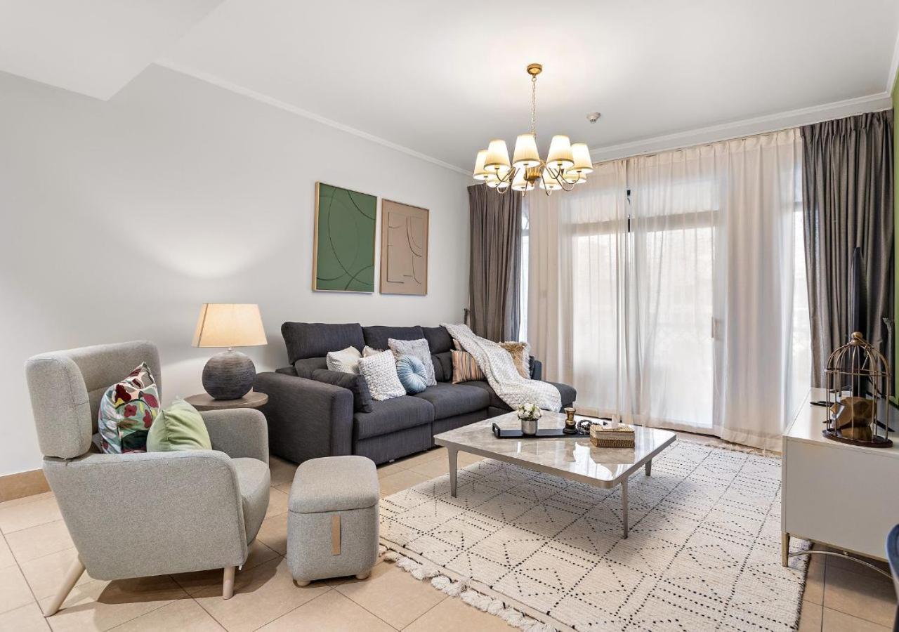 5 Min Walk To Burj Khalifa 2bhk Luxury Downtown Burj Haven Appartement