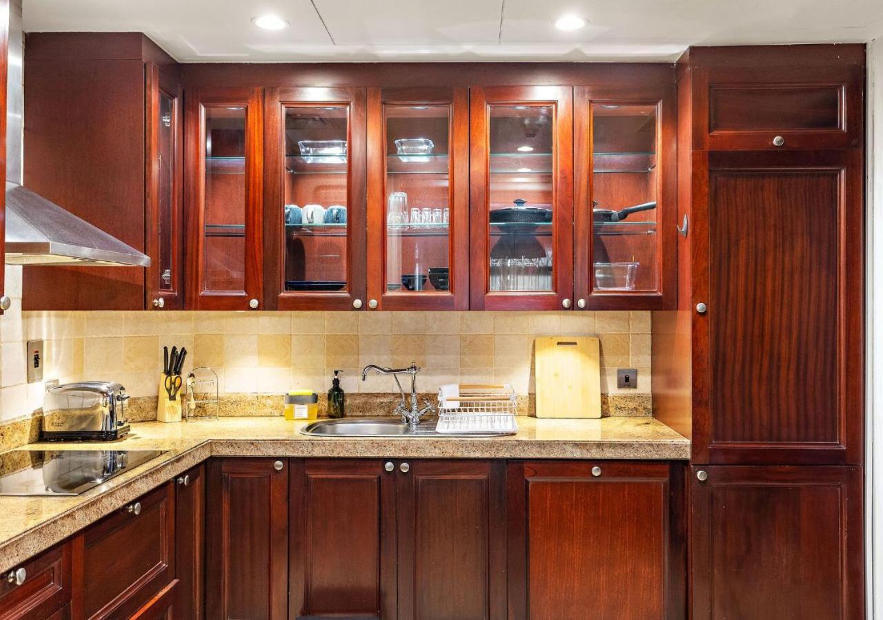 5 Min Walk To Burj Khalifa 2bhk Luxury Downtown Burj Haven Appartement *