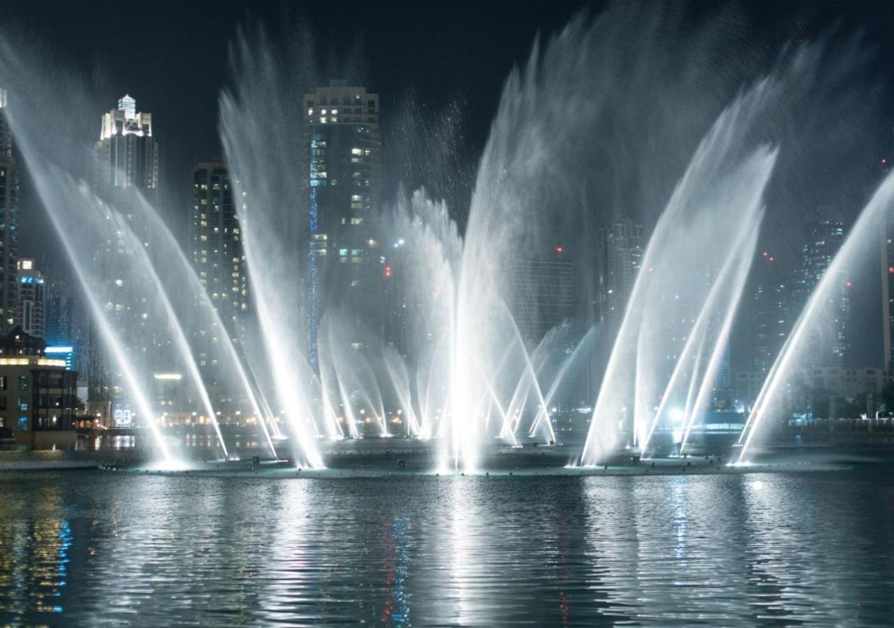 5 Min Walk To Burj Khalifa 2bhk Luxury Downtown Burj Haven Appartement *