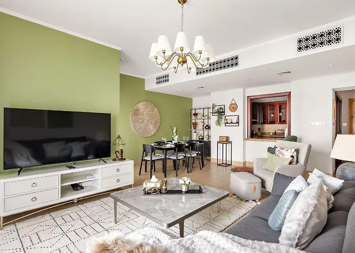 5 Min Walk To Burj Khalifa 2Bhk Luxury Downtown Burj Haven